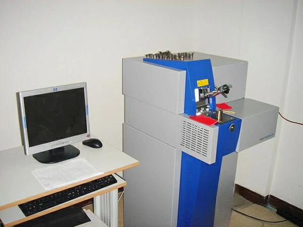 Materials Analysis Spectrometer